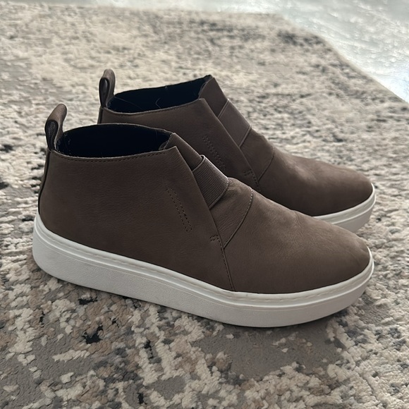 NEW Eileen Fisher Greta Slip-On - Picture 2 of 4